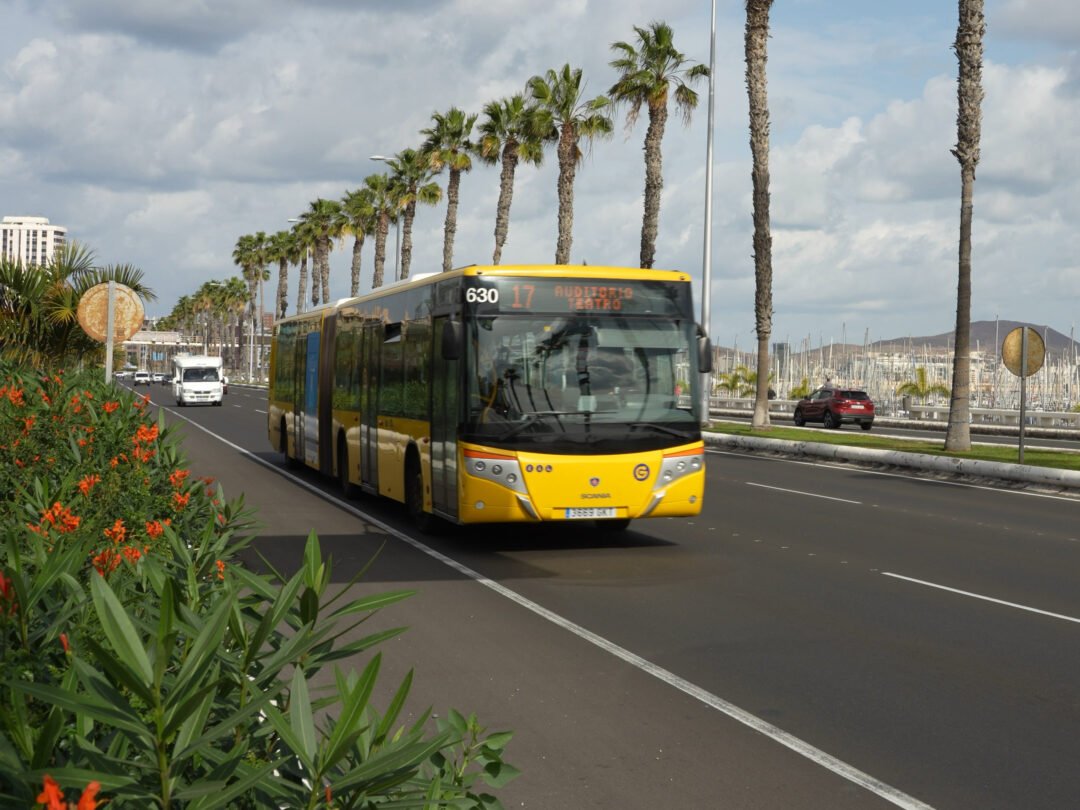 Guaguas Municipales Bus in Las Palmas